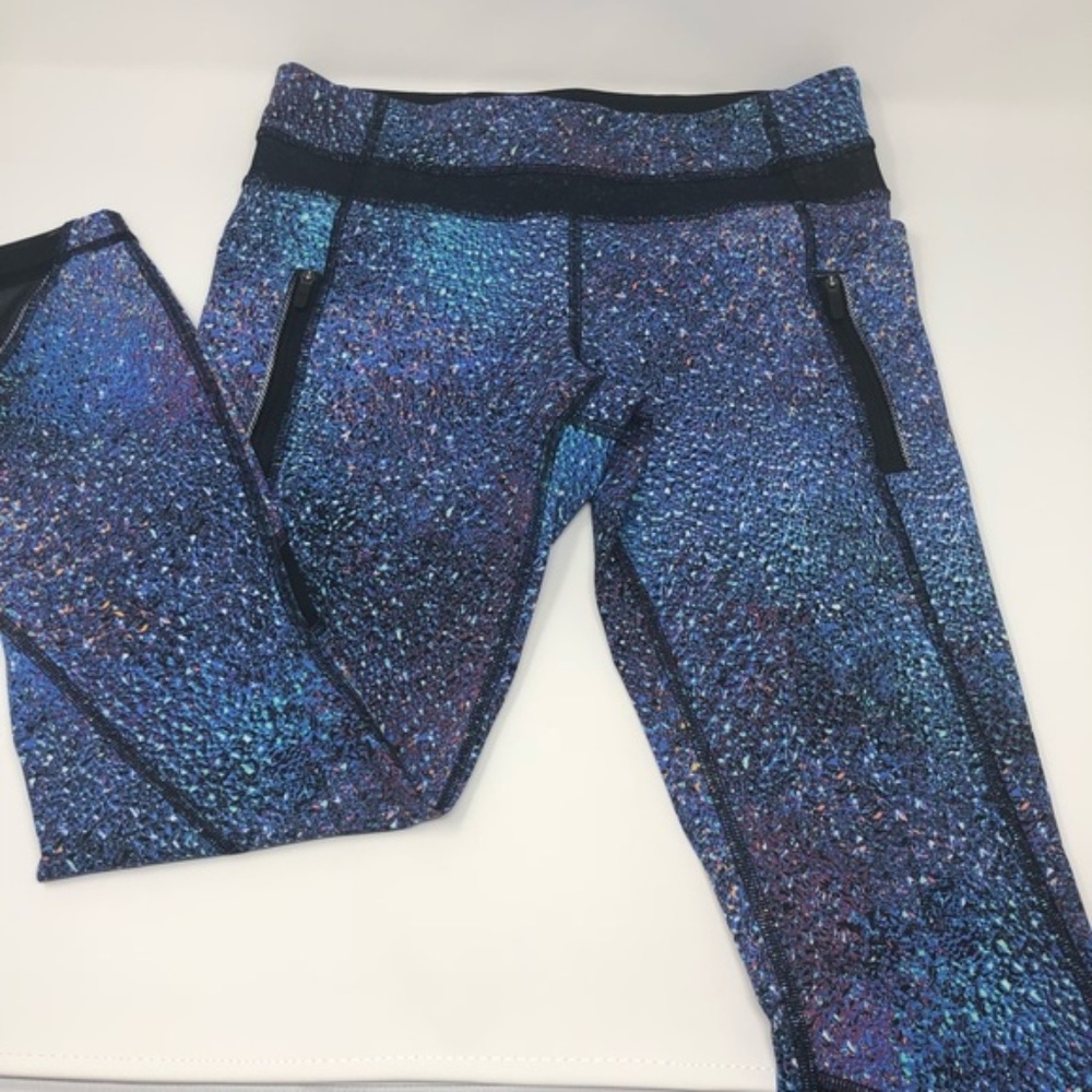 *RARE* Lululemon Inspire Tight Strive Multi Black